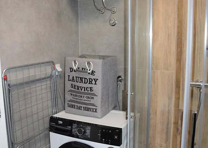 شقة View توزلا